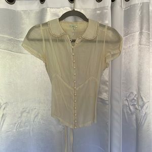 Kimchi Blue tailored blouse. XS